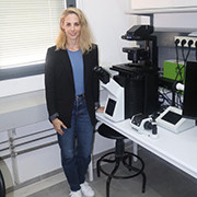 Prof. Ayala Lampel Wins Nanomaterials Young Investigator Award